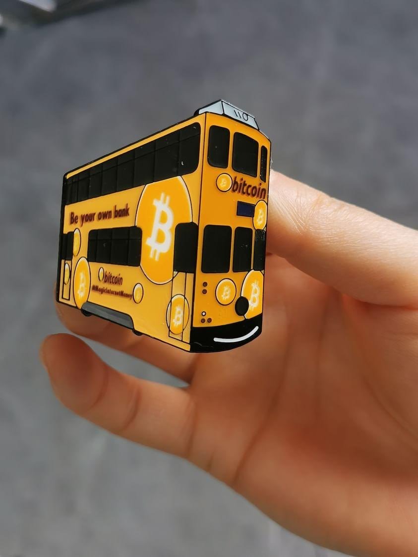 Tram pin